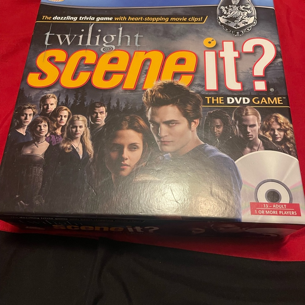 Twilight Scene It? The DVD Game - Black and Red
